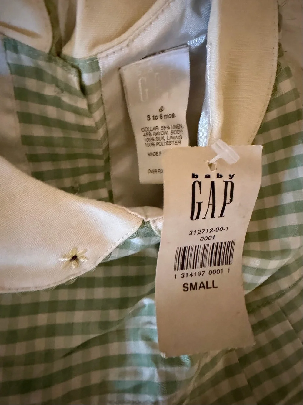 GAP mint green